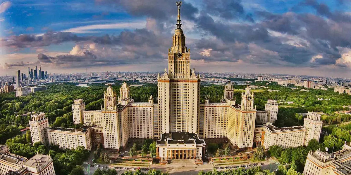 История строительства главного здания МГУ: факты, мифы и легенды