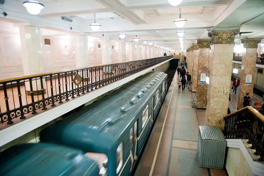 Мрамор московского метро: как его везли со всего Союза
