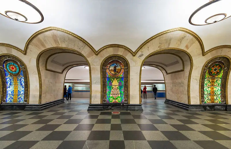 Мрамор московского метро: как его везли со всего Союза