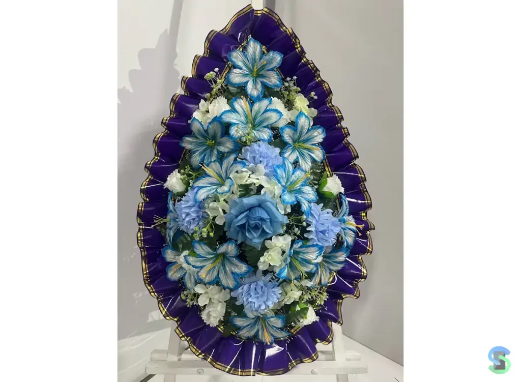 Венок ритуальный "Мистер" 75 см.