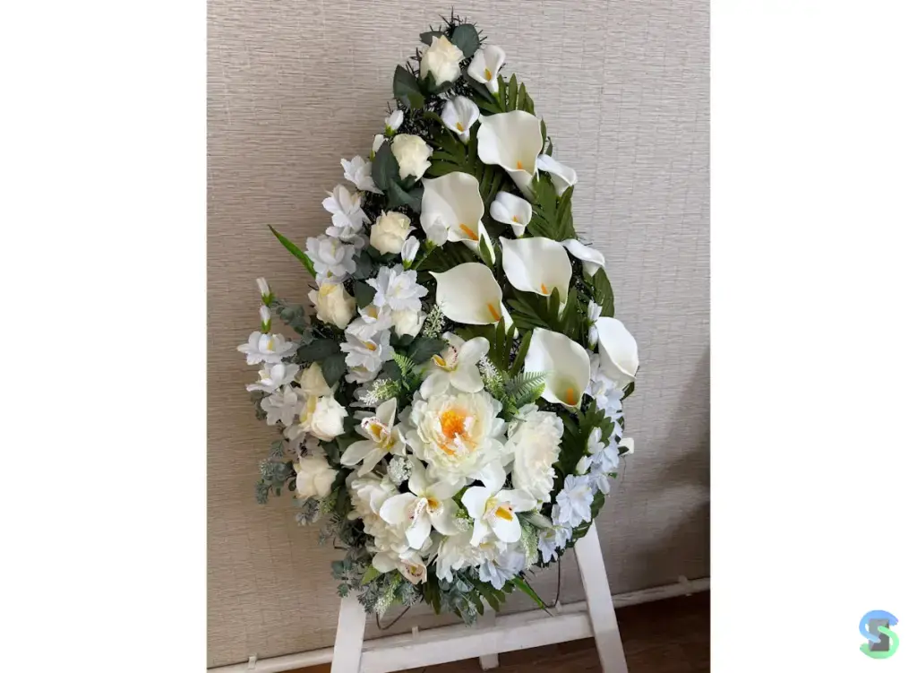 Венок ритуальный "Ангел" 90 см.