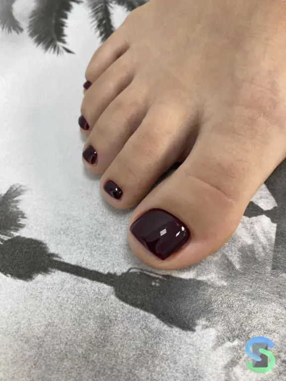 Педикюр пальчиков с покрытием