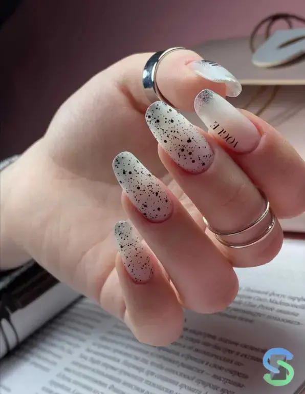 Наращивание ногтей с покрытием