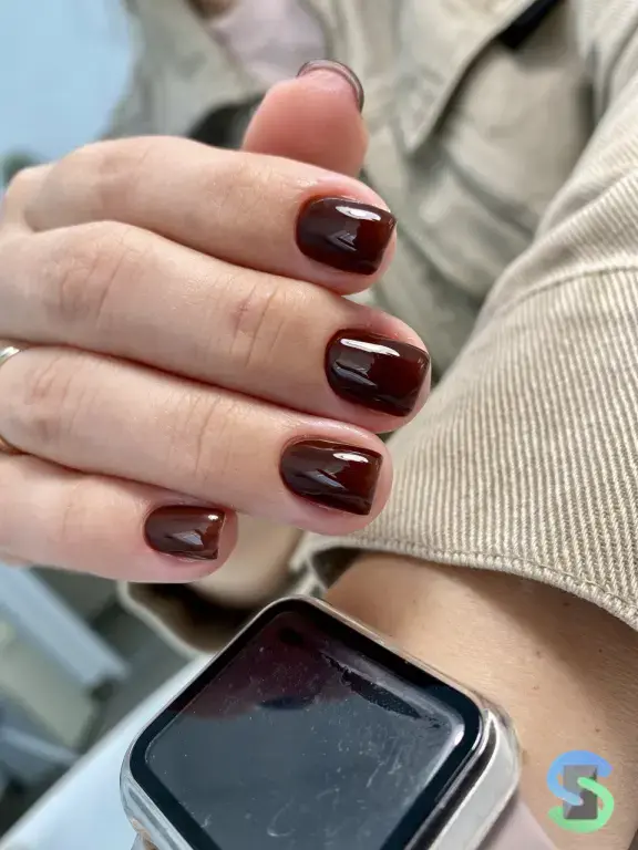 Наращивание ногтей с покрытием